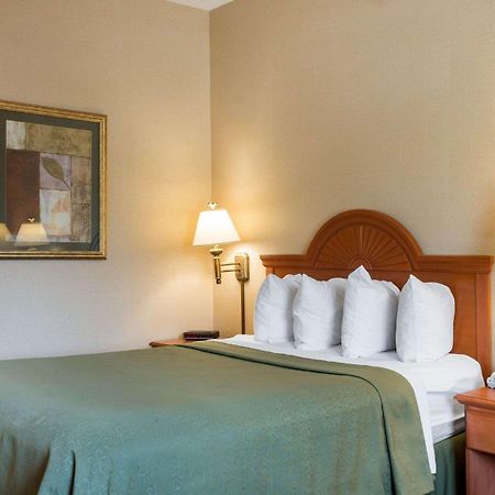 Quality Inn Brookings-University Екстер'єр фото