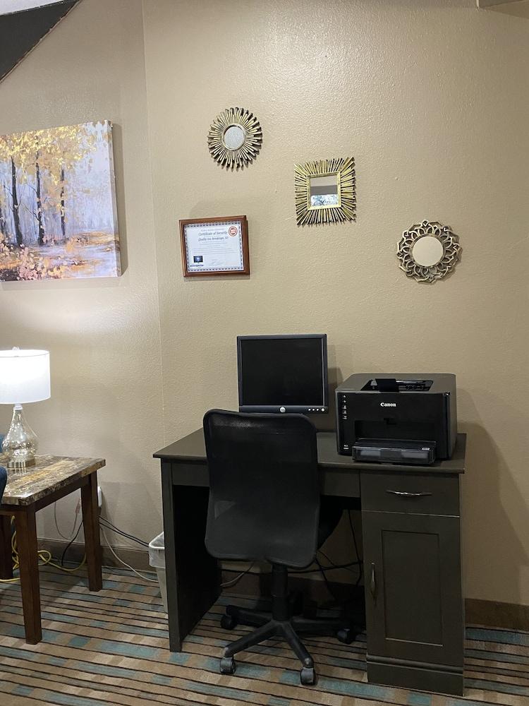 Quality Inn Brookings-University Екстер'єр фото