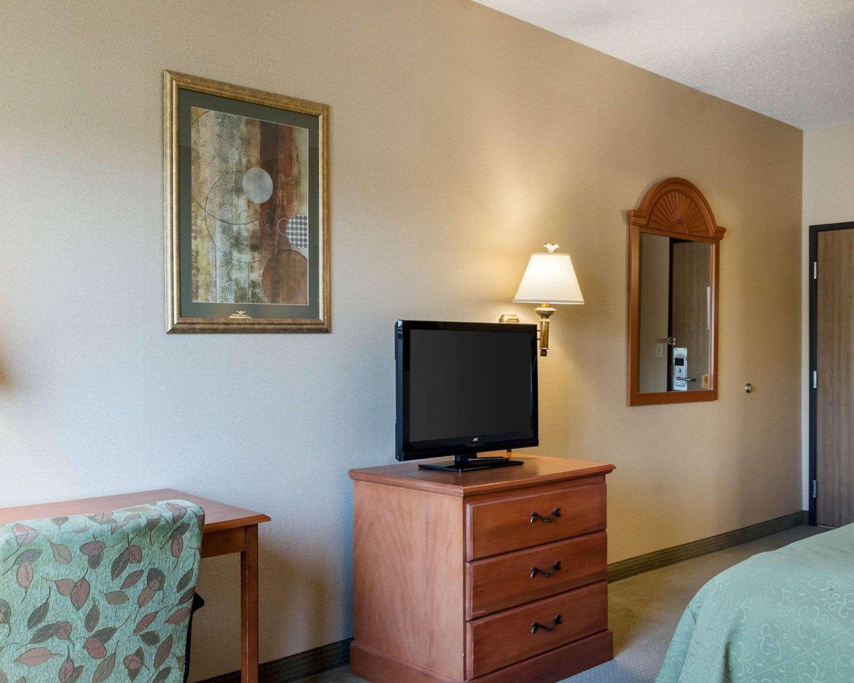 Quality Inn Brookings-University Екстер'єр фото