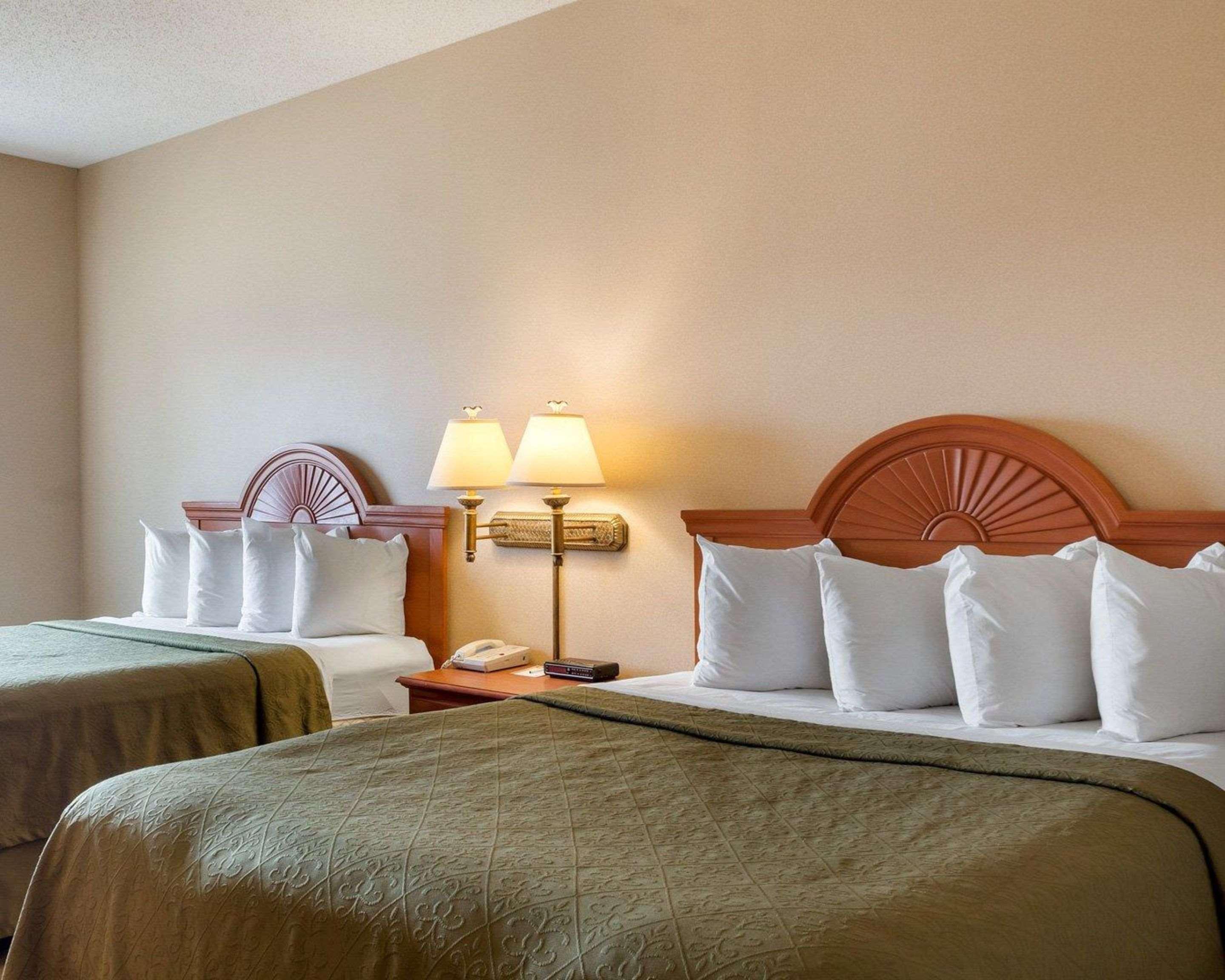 Quality Inn Brookings-University Екстер'єр фото