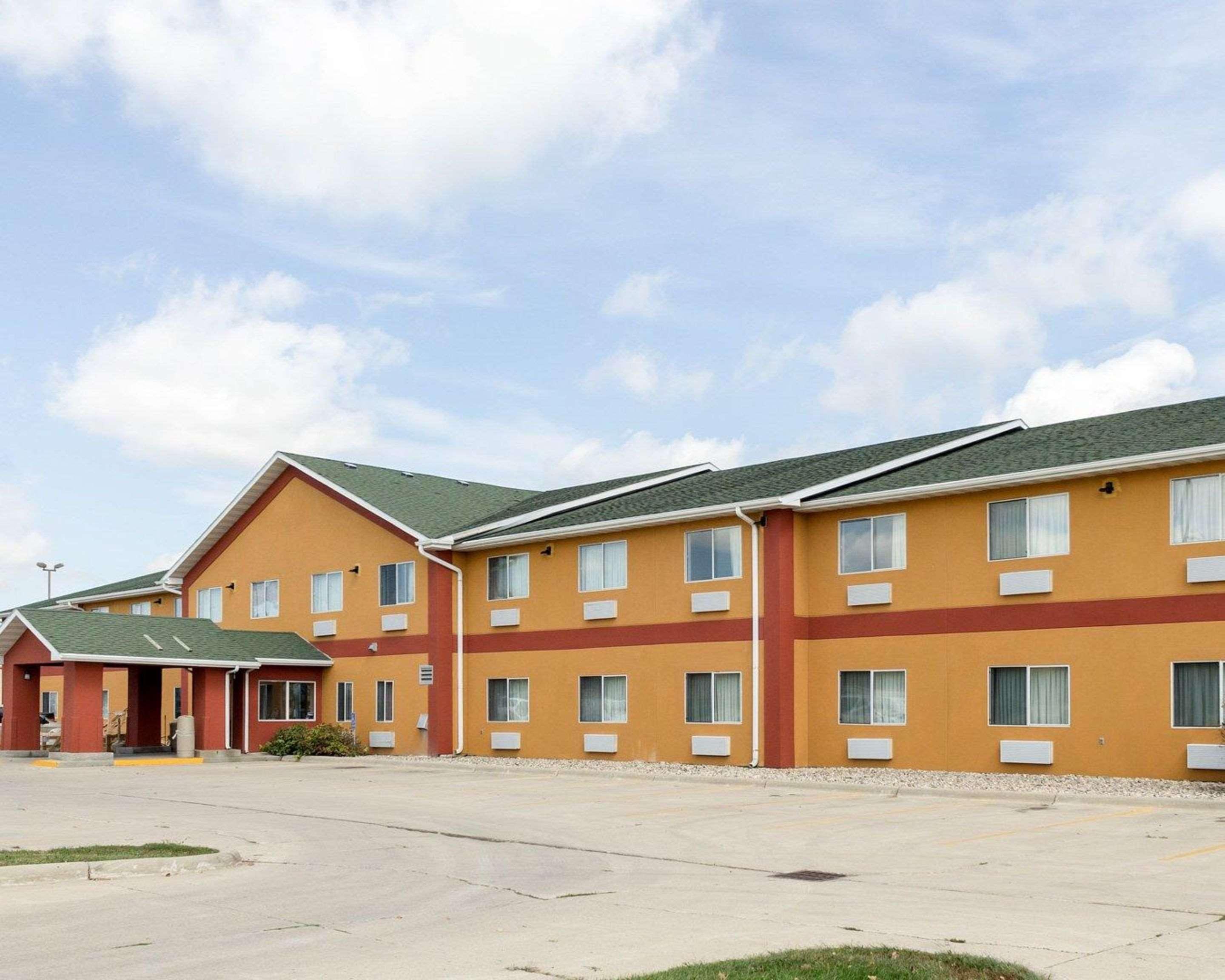 Quality Inn Brookings-University Екстер'єр фото