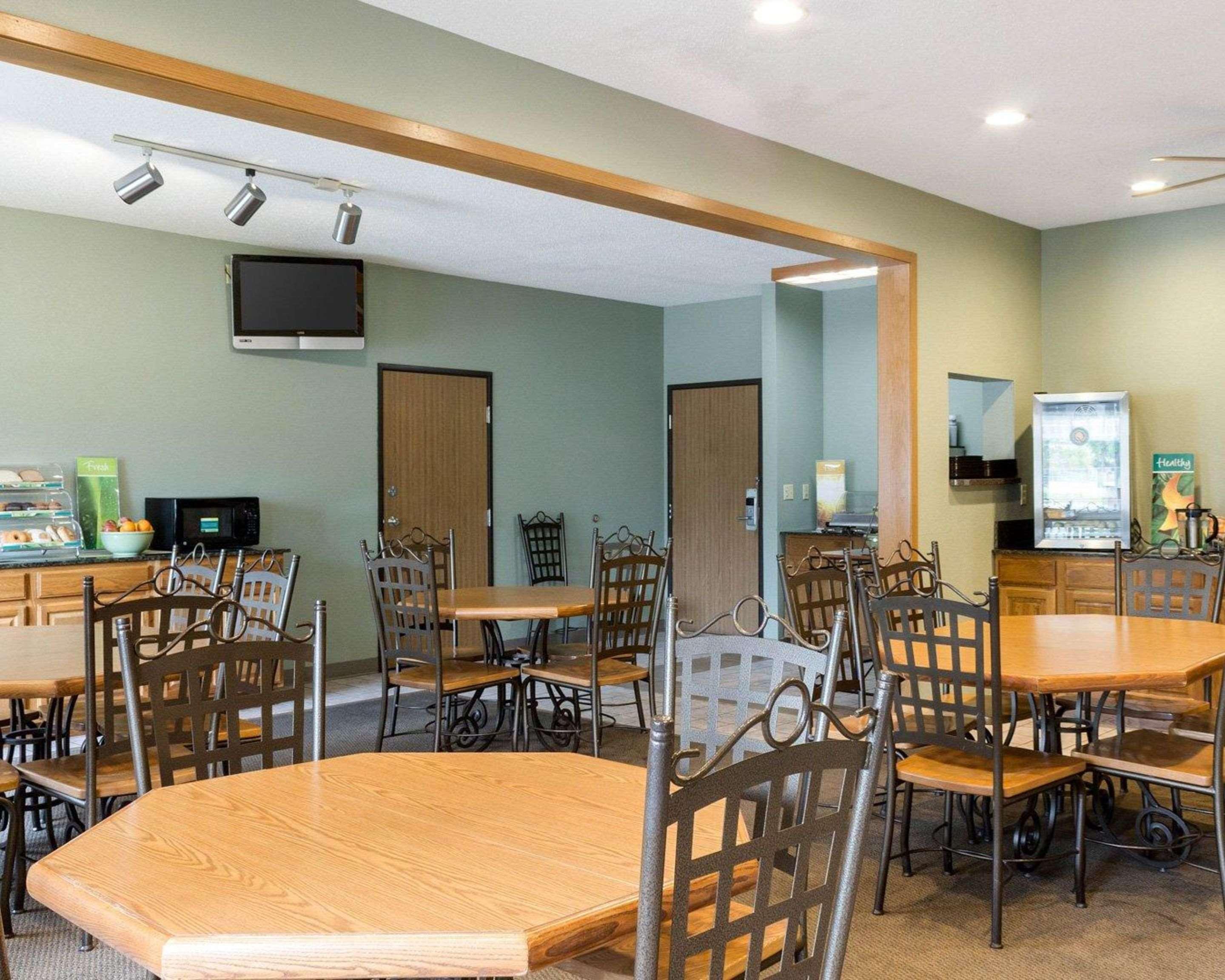 Quality Inn Brookings-University Екстер'єр фото