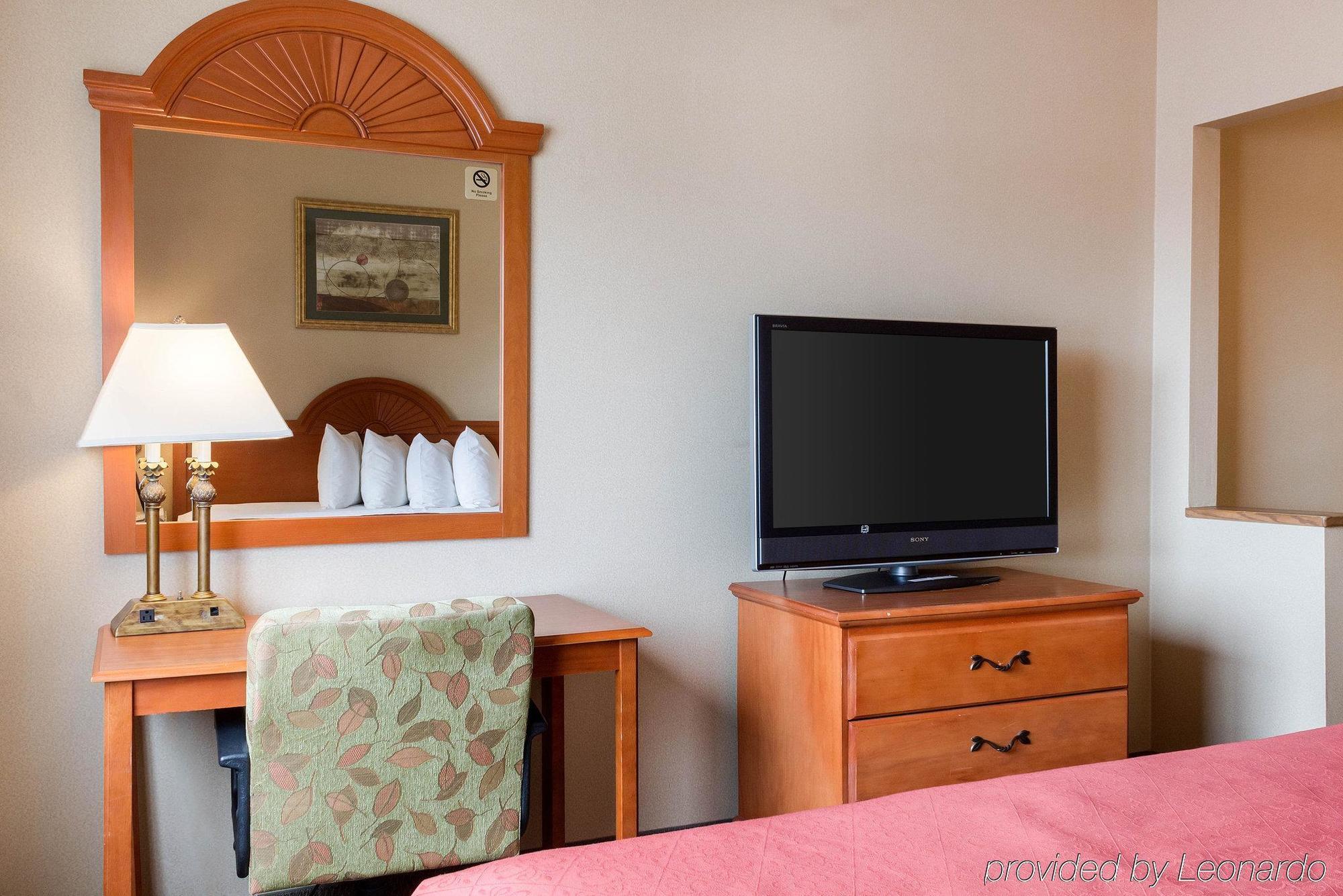 Quality Inn Brookings-University Екстер'єр фото