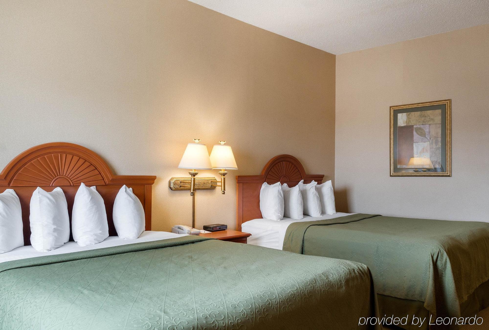 Quality Inn Brookings-University Екстер'єр фото