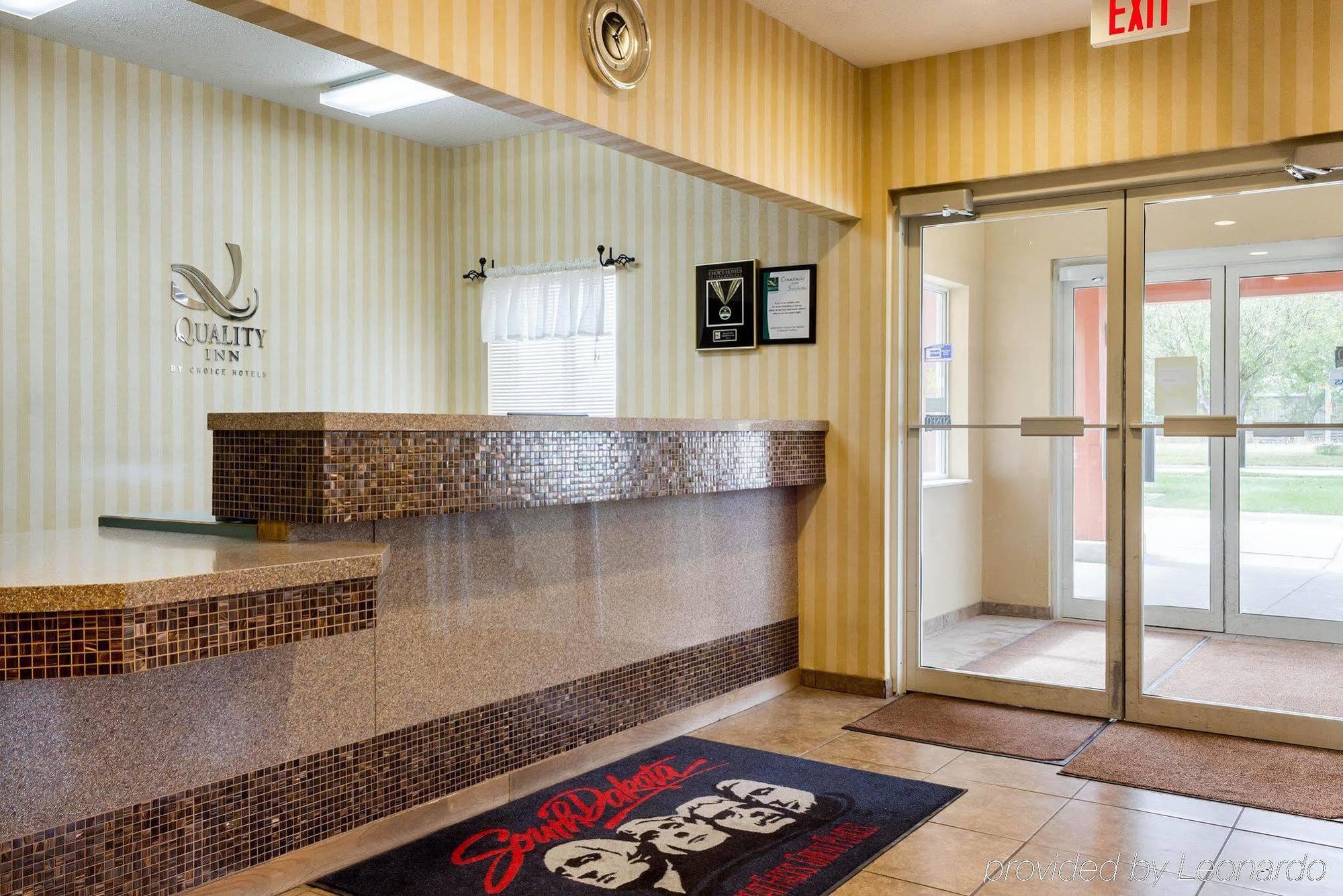 Quality Inn Brookings-University Екстер'єр фото